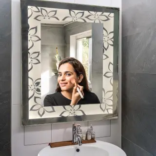 glovantage lm1025 led mirror for bathroom