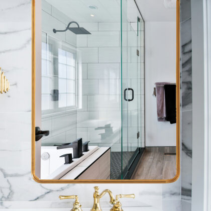 gold bathroom mirror